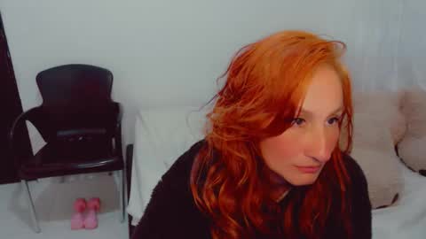 Snapshot of skarlett2072 chatting on September 19, 12:31 pm Arlett online show from September 19, 12:31 pm