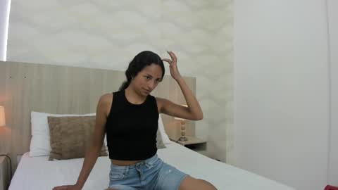 Alya online show from December 3, 4:51 pm