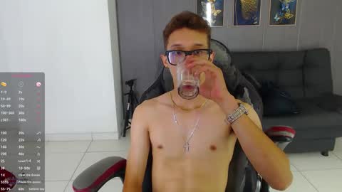 skinny_bigcock20 online show from April 8, 12:35 am