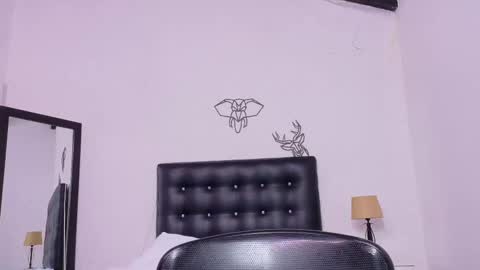 skinny_hottie18 online show from March 10, 5:29 pm