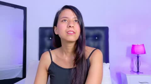 skinny_hottie18 online show from June 5, 2:44 pm
