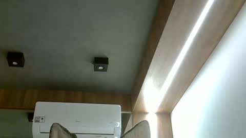 Snapshot of skinnykittencam chatting on September 16, 4:48 am skinnykittencam online show from September 16, 4:48 am