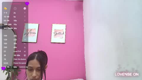 Snapshot of skinnyneighbour_ chatting on March 8, 6:21 am Karla online show from March 8, 6:21 am