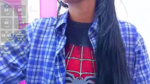Snapshot of skinnyneighbour_ chatting on October 2, 3:27 am Karla online show from October 2, 3:27 am