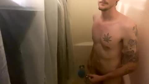 skinnysexyguy123 online show from January 11, 8:59 pm