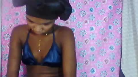 skinygirl2 online show from June 17, 9:58 am