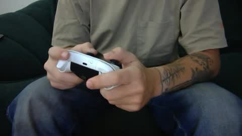 sky2273 online show from July 31, 8:32 pm