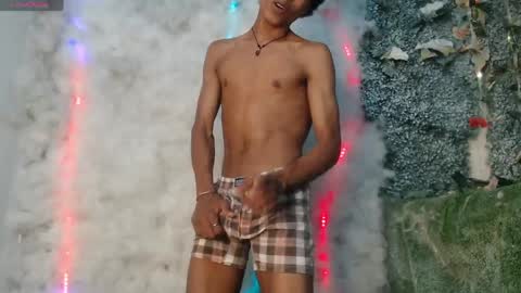 sky_walkerss online show from March 21, 3:34 am