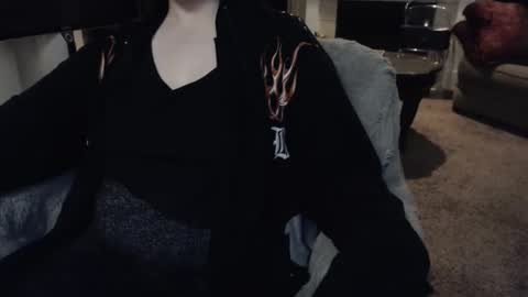 SKYLE   online show from April 17, 4:04 am