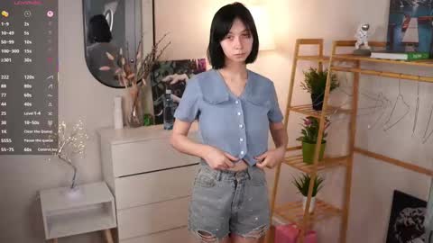 Snapshot of skyemcguire chatting on October 17, 7:01 am Melissa online show from October 17, 7:01 am