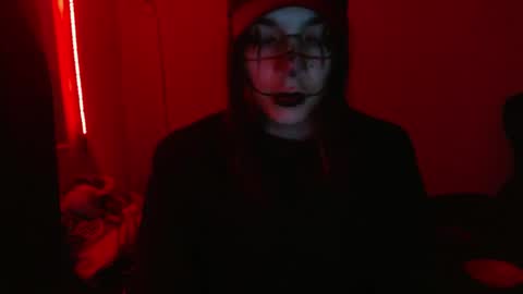 reep online show from April 5, 7:27 am