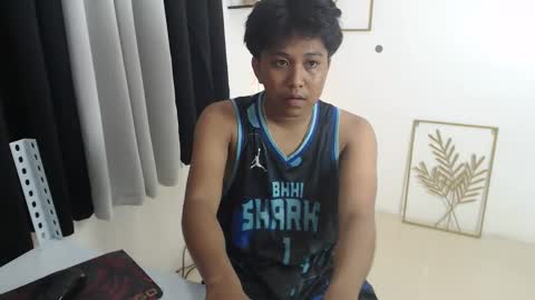 Skyler online show from April 7, 8:49 am