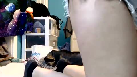 skylerrayy online show from December 18, 6:09 am