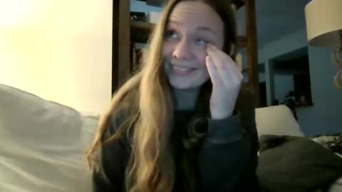 Sky Winters online show from November 25, 8:51 pm