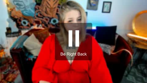 Snapshot of sladadeew chatting on September 30, 9:31 am Slada Deew online show from September 30, 9:31 am