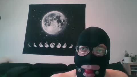 Snapshot of slaveforgodess chatting on February 14, 9:56 am slaveforgodess online show from February 14, 9:56 am
