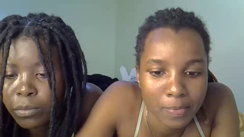 sleciah online show from December 21, 7:31 pm