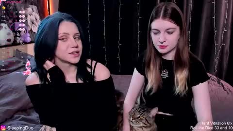 Hi We are Iva and Angela Nice to meet u 3 online show from December 2, 1:31 pm