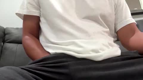 slick2285 online show from December 22, 8:21 am