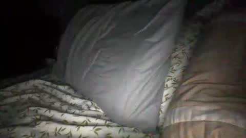 slideitin96 online show from December 25, 4:54 am