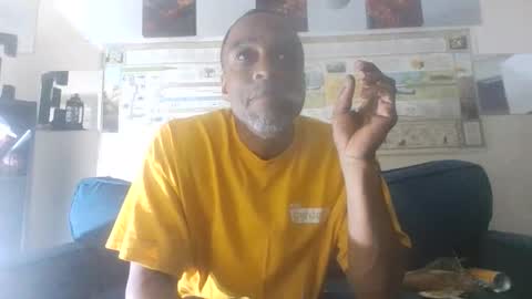 Slim8975 online show from April 2, 9:55 pm