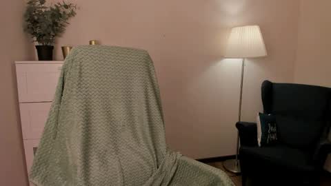 Andy online show from April 2, 8:27 pm