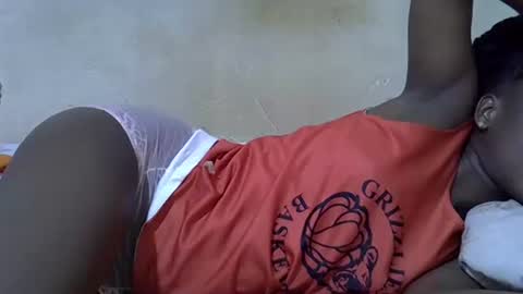 Snapshot of slim_girl3 chatting on September 22, 8:18 am slim_girl3 online show from September 22, 8:18 am