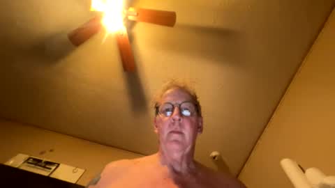 slimjim061560 online show from May 15, 11:01 pm
