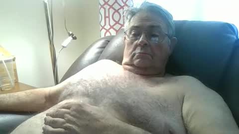 slippery_duck online show from December 14, 5:19 pm