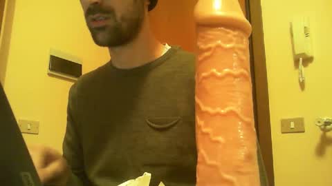 SluttySub online show from December 3, 4:22 pm