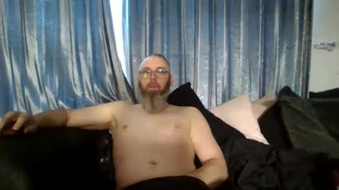 slutfucker20 online show from April 19, 7:20 am