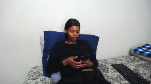 sluttykayy_ online show from May 13, 6:45 am