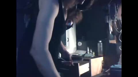 slutviki online show from November 28, 6:48 pm