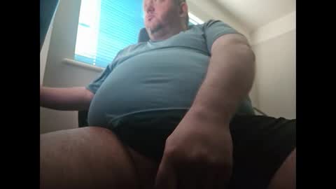 smallone19832 online show from December 2, 9:29 am