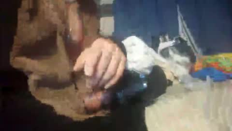 smallpackage1983 online show from July 17, 5:42 am