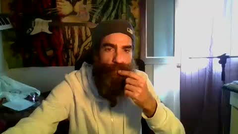 willy online show from December 10, 10:49 am