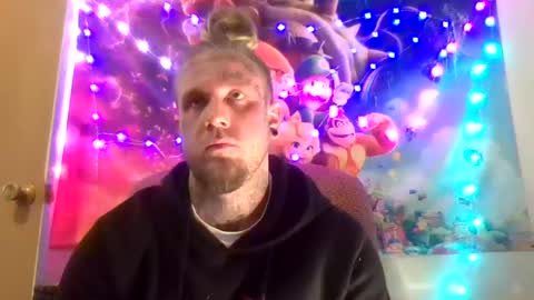 smoke online show from March 9, 11:25 pm