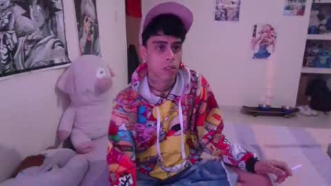 Snapshot of smoker00teddybear chatting on December 7, 7:43 am teddy online show from December 7, 7:43 am