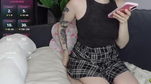 Kira  online show from May 16, 1:46 am