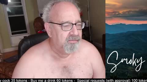 smokymountanman online show from April 22, 1:24 am