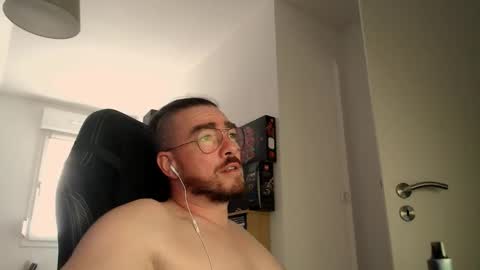 AllDayIDream online show from September 19, 12:53 pm