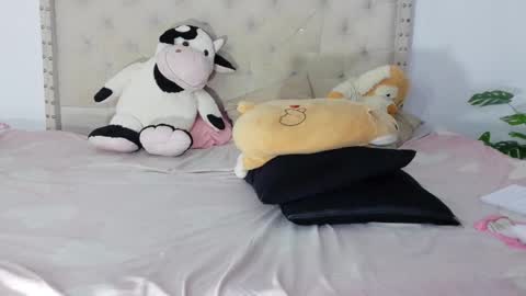 Hellen  online show from March 7, 9:15 pm