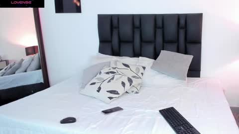 Snooky clintonn online show from December 5, 4:48 am