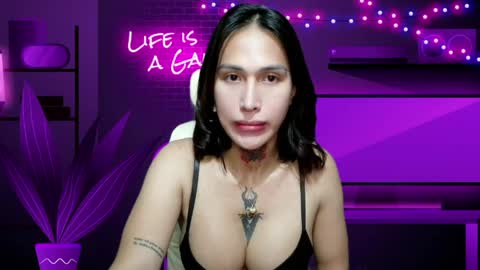 snow_2000 online show from April 25, 2:03 am