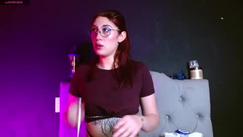 IG     OF red moonn online show from April 9, 6:06 am