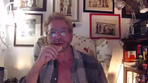 ImYourBitch online show from March 4, 6:43 am