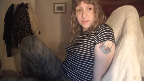 Lilytea online show from December 14, 8:53 am