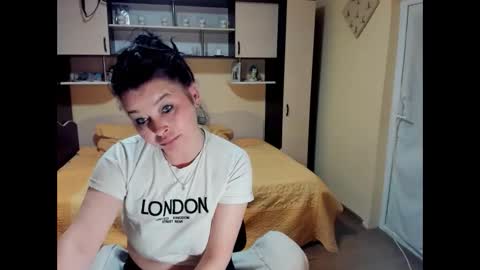 Soffy online show from April 18, 5:20 am