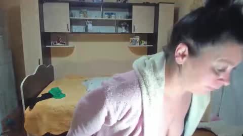 Soffy online show from February 1, 4:42 am