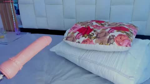 valen online show from March 22, 11:25 am